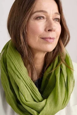 Pretty Useful Circle Scarf